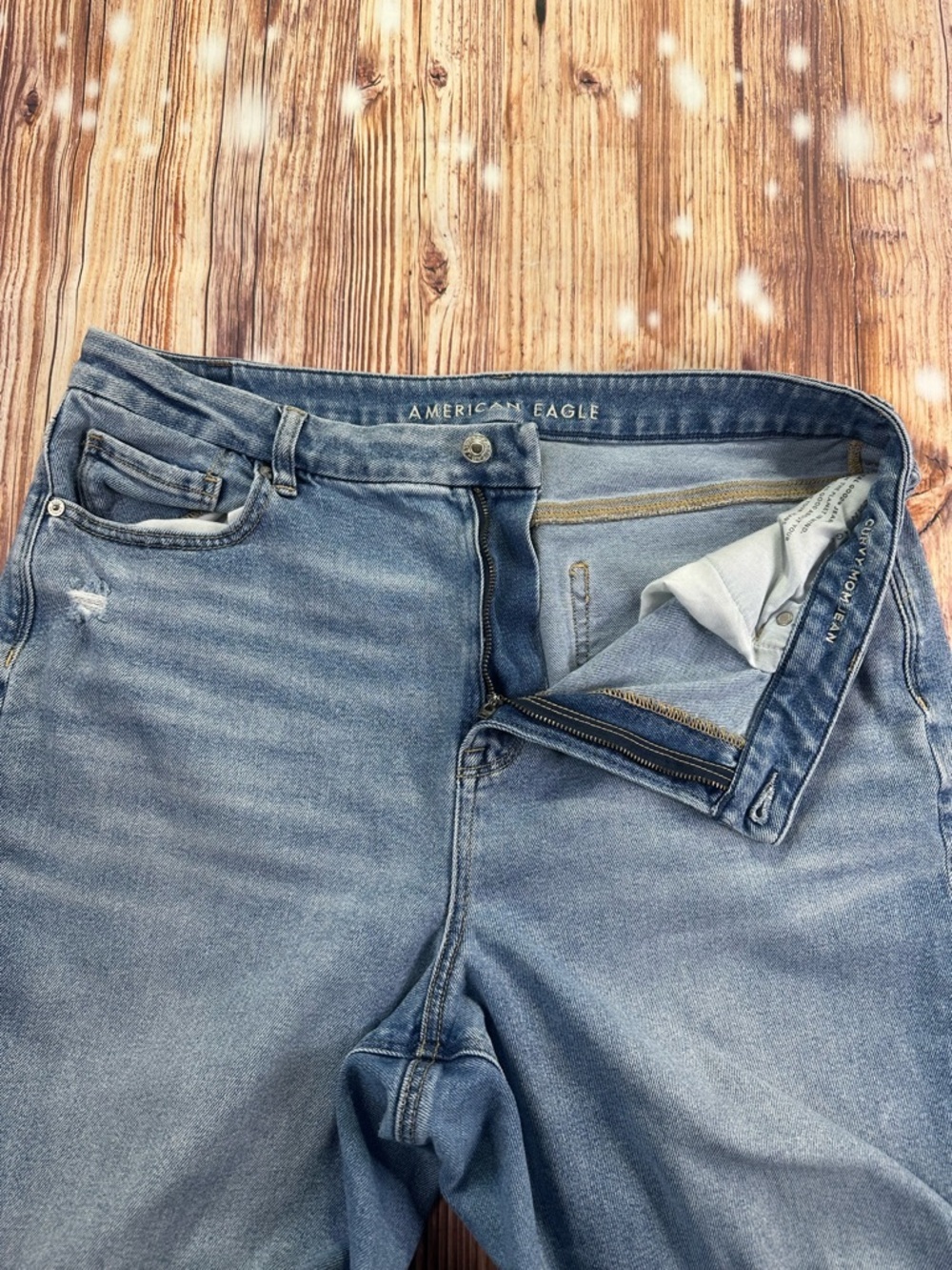 American Eagle Curvy Mom Distressed Women's Jeans - Blue Size 16 - Picture 4 of 14